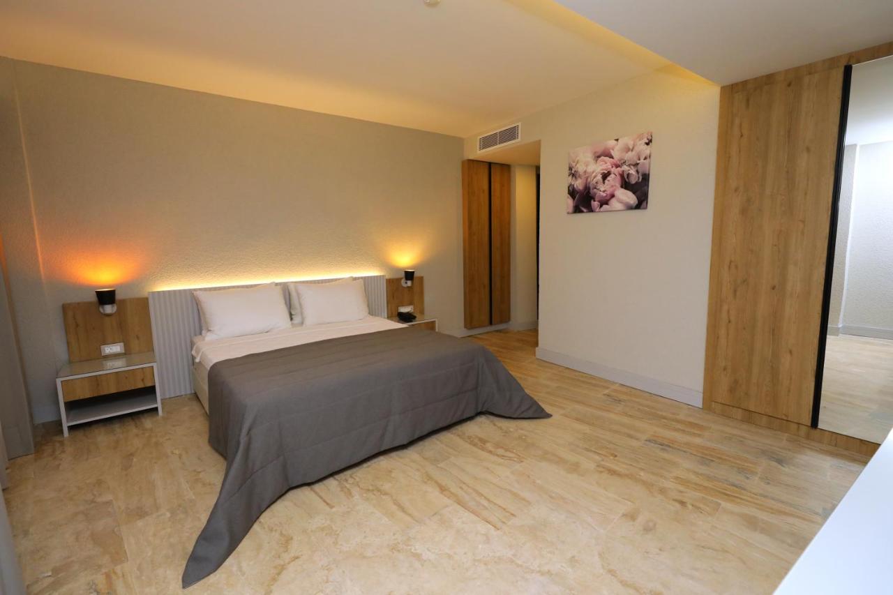 Ariel Hotel Алакати Екстериор снимка