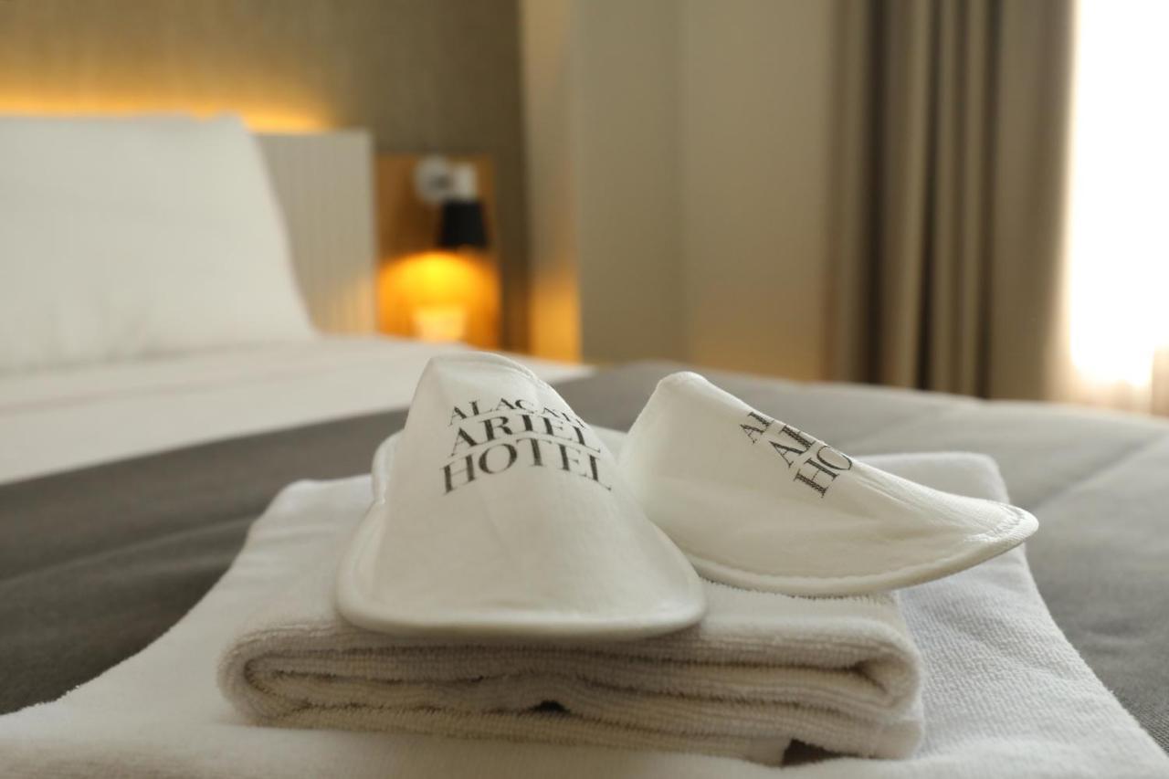 Ariel Hotel Алакати Екстериор снимка